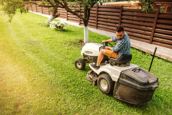 Cost of Industrial Lawn Mowing in Richland